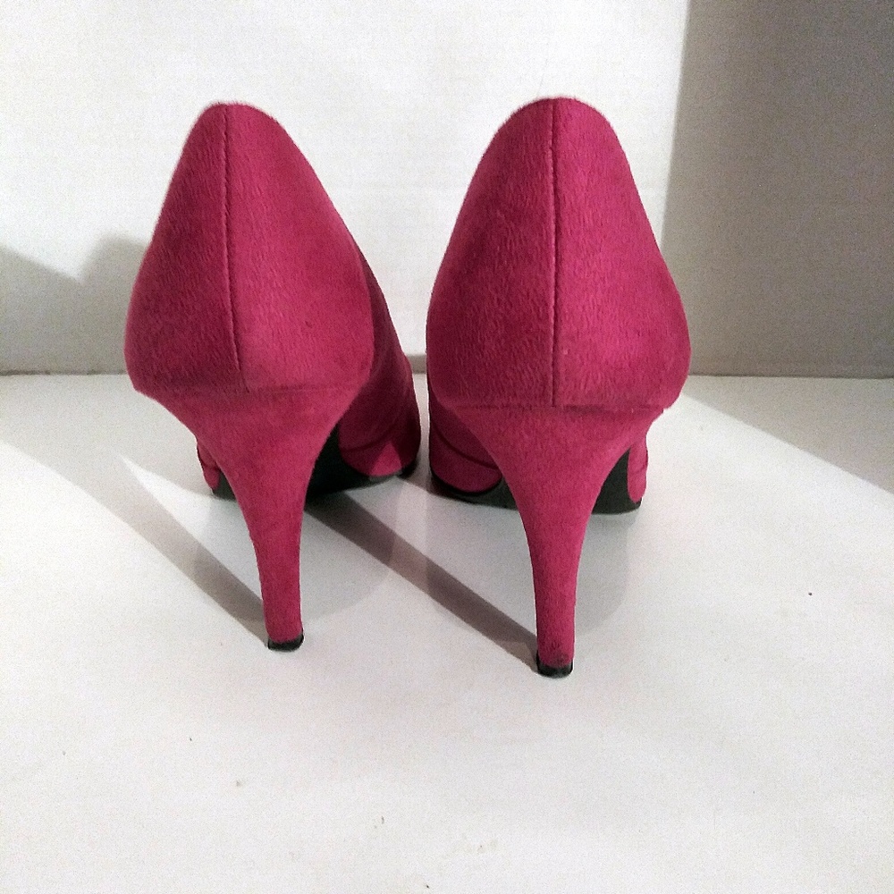 Red Pointy Toe Heels By Christian Siriano Size 9 - Picture 8 of 8